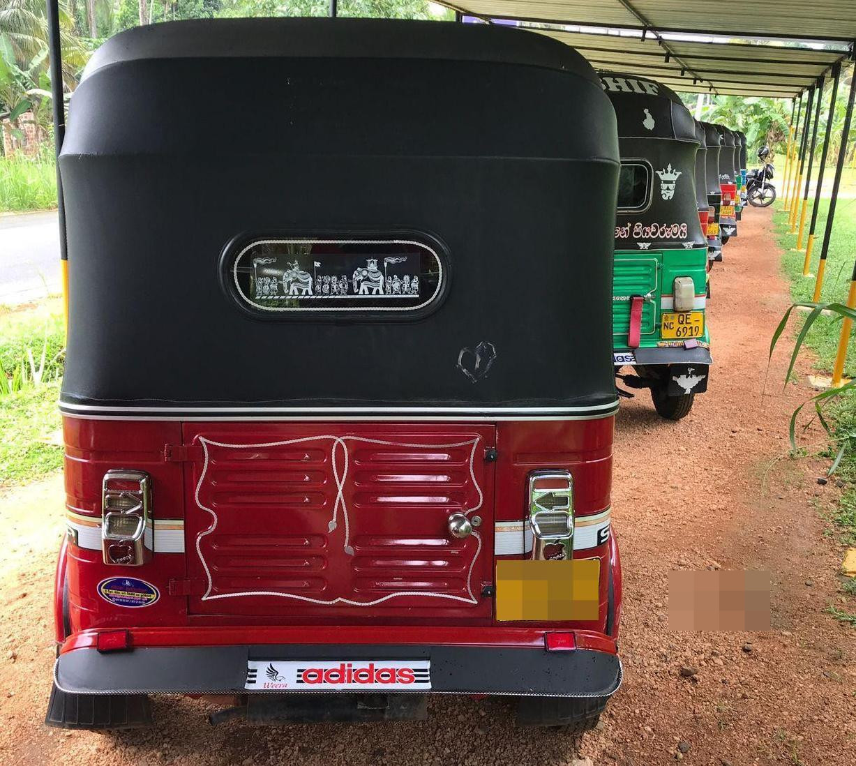 Bajaj Three Wheel 2012 - பயன்படுத்தப்பட்டது முச்சக்கர வண்டி sale in Sri Lanka - patpat.lk