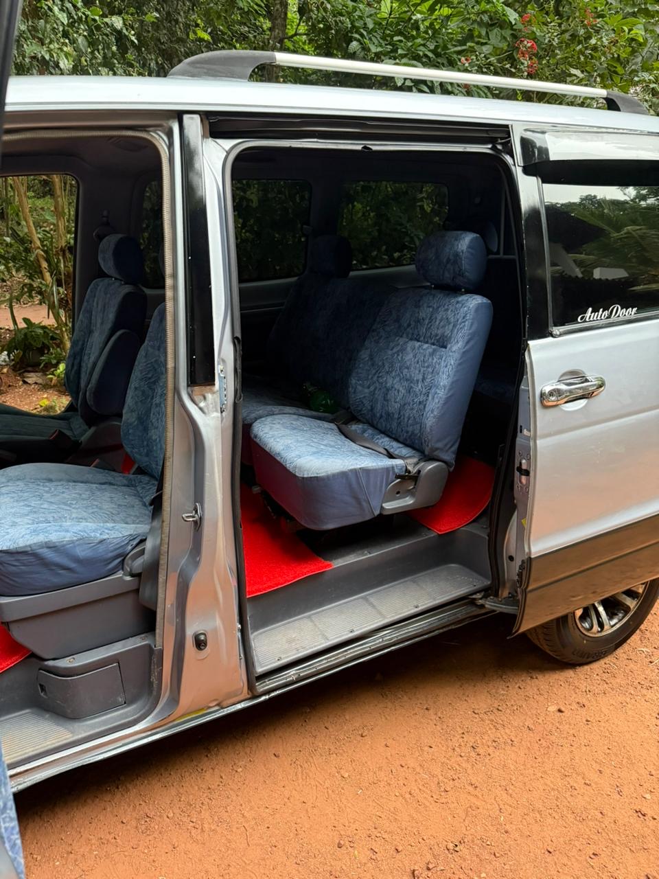 Toyota Noah 1998 - Used Van sale in Sri Lanka - patpat.lk