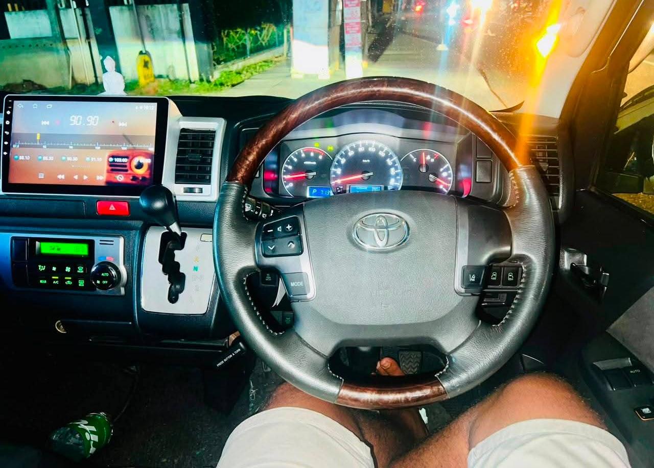 Toyota Hiace 2014 - Used Van sale in Sri Lanka - patpat.lk