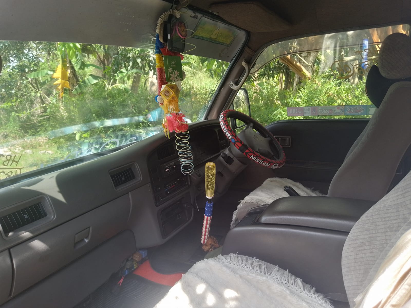 Nissan Caravan 1994 - பயன்படுத்தப்பட்டது வேன் sale in Sri Lanka - patpat.lk