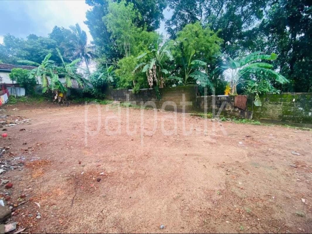Residential Land for Sale in Kadawatha ads-image-1
