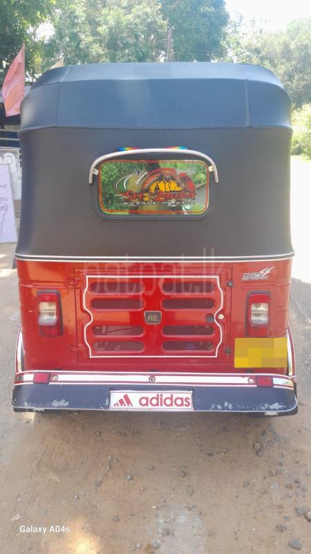 Bajaj Three Wheel 2020 - பயன்படுத்தப்பட்டது முச்சக்கர வண்டி sale in Sri Lanka - patpat.lk