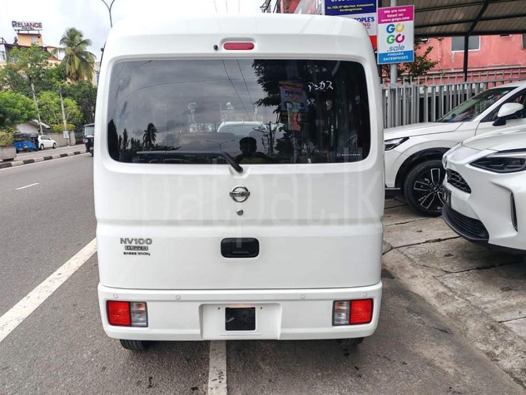 Advertisement image 6