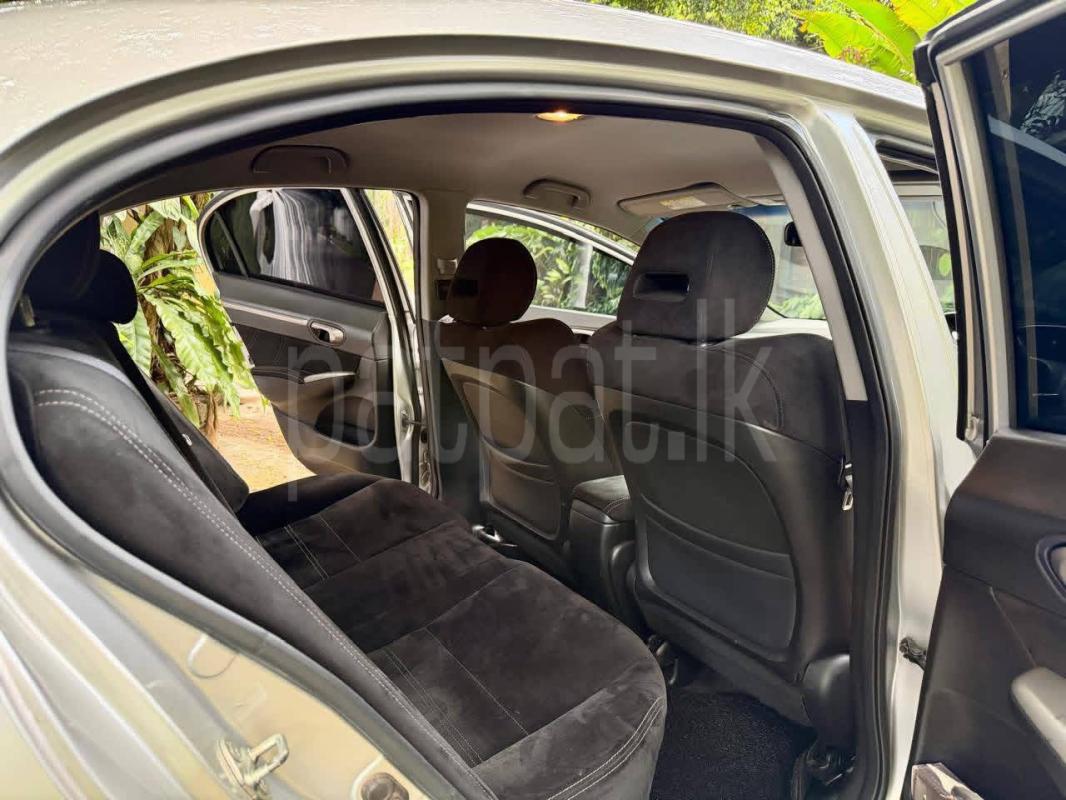 Honda Civic 2010 - பயன்படுத்தப்பட்டது கார் sale in Sri Lanka - patpat.lk