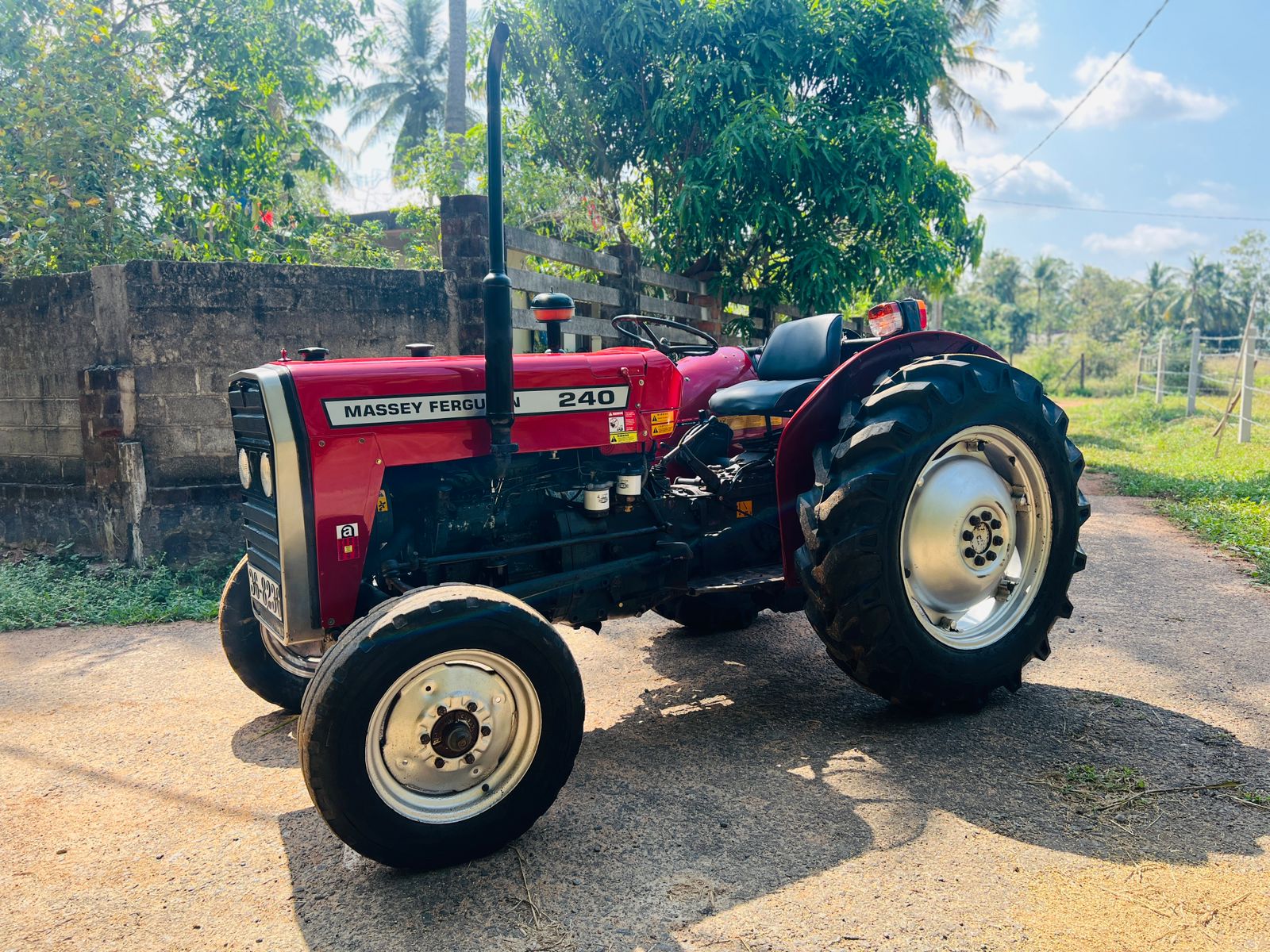 Massey Ferguson 240 1979 - Used Land sale in Sri Lanka - patpat.lk