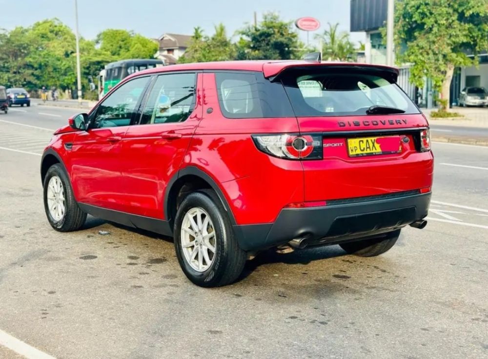 Land Rover Discovery 2017 - பயன்படுத்தப்பட்டது SUV sale in Sri Lanka - patpat.lk