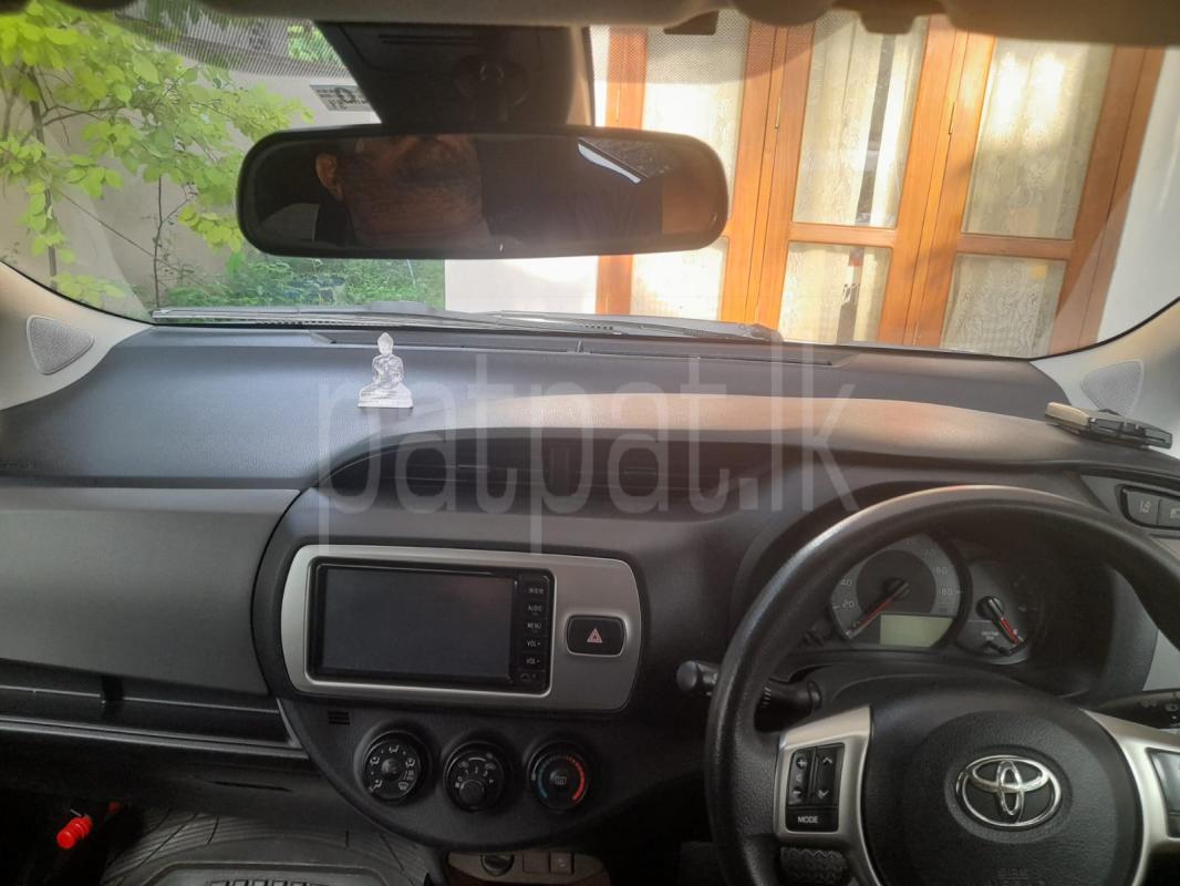 Toyota Vitz 2016 - பயன்படுத்தப்பட்டது கார் sale in Sri Lanka - patpat.lk