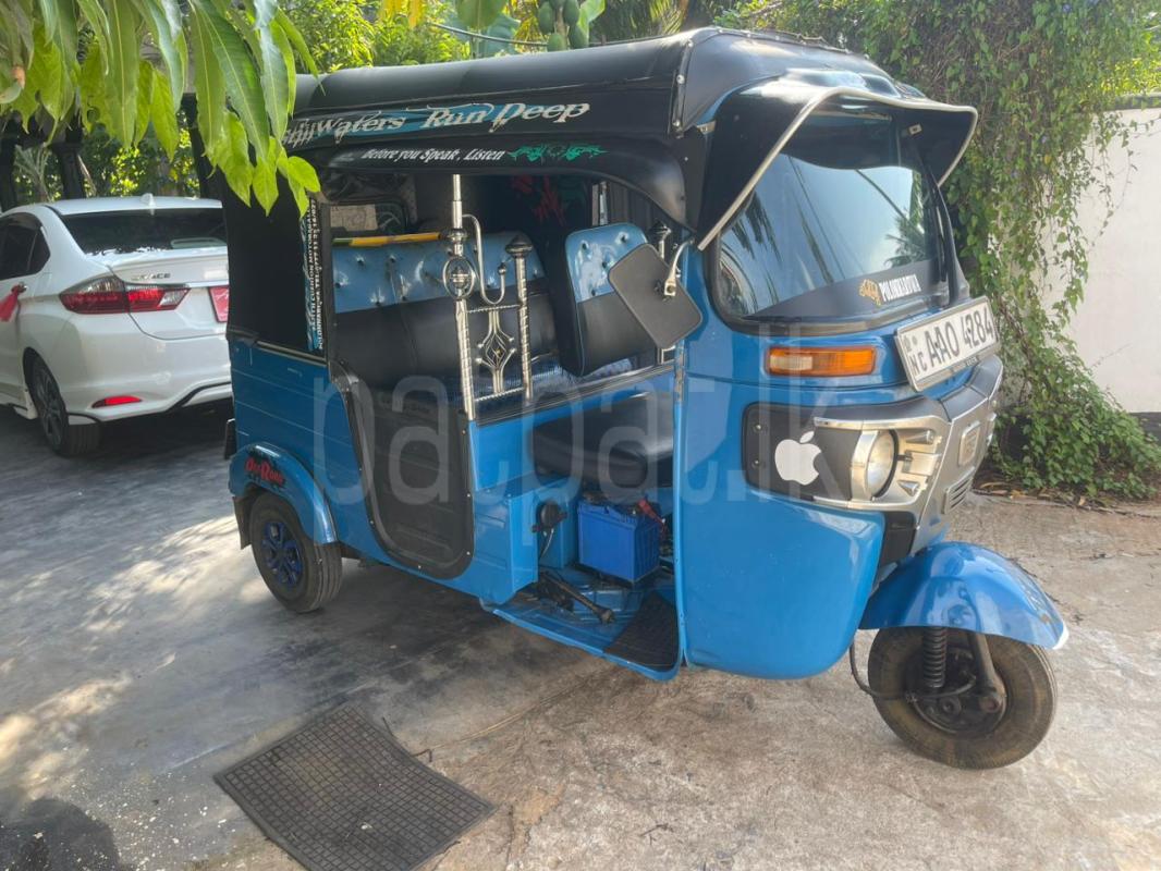 Bajaj Three Wheel 2014 - மறுசீரமைக்கப்பட்டது முச்சக்கர வண்டி sale in Sri Lanka - patpat.lk