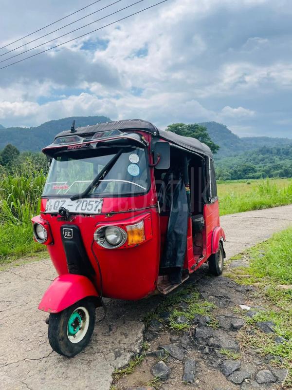 Bajaj 4 stroke 2010 - பயன்படுத்தப்பட்டது முச்சக்கர வண்டி sale in Sri Lanka - patpat.lk