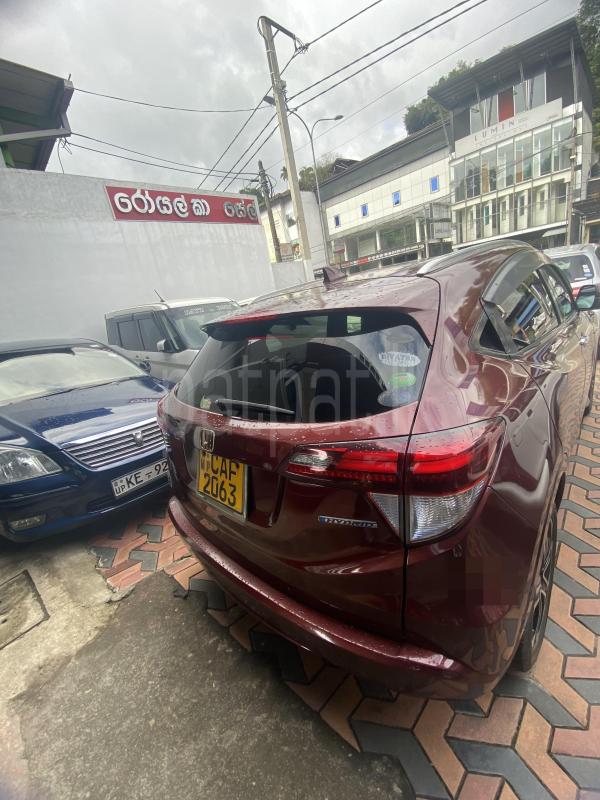 Honda Vezel 2015 - Used SUV sale in Sri Lanka - patpat.lk