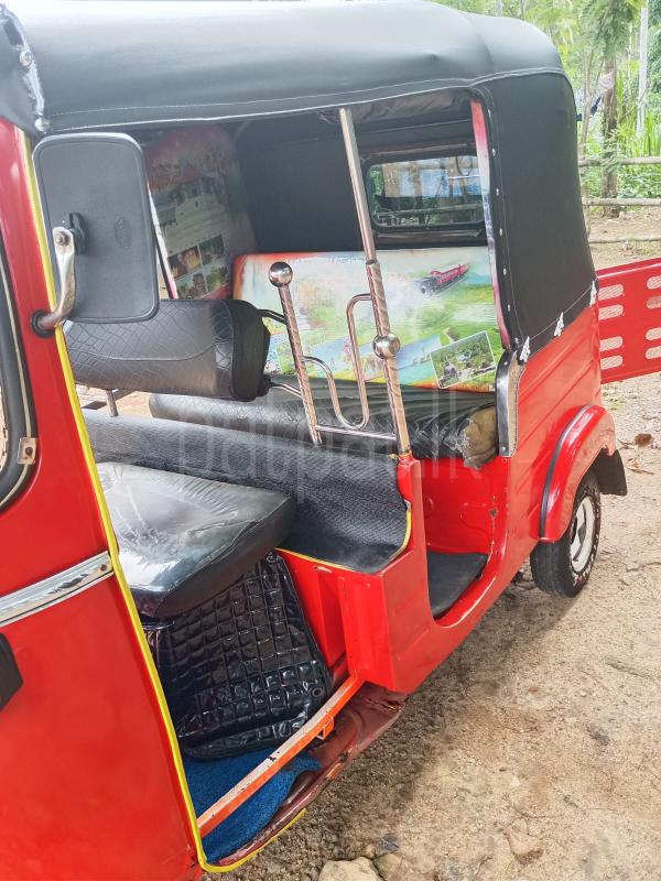 Bajaj Three Wheel 2007 - பயன்படுத்தப்பட்டது முச்சக்கர வண்டி sale in Sri Lanka - patpat.lk