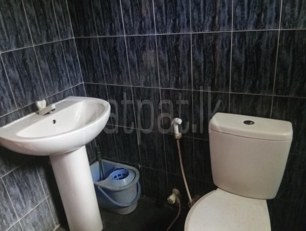 House for Sale in Yakkala ads-image-1