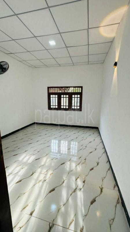 House for Sale in Kiriwattuduwa