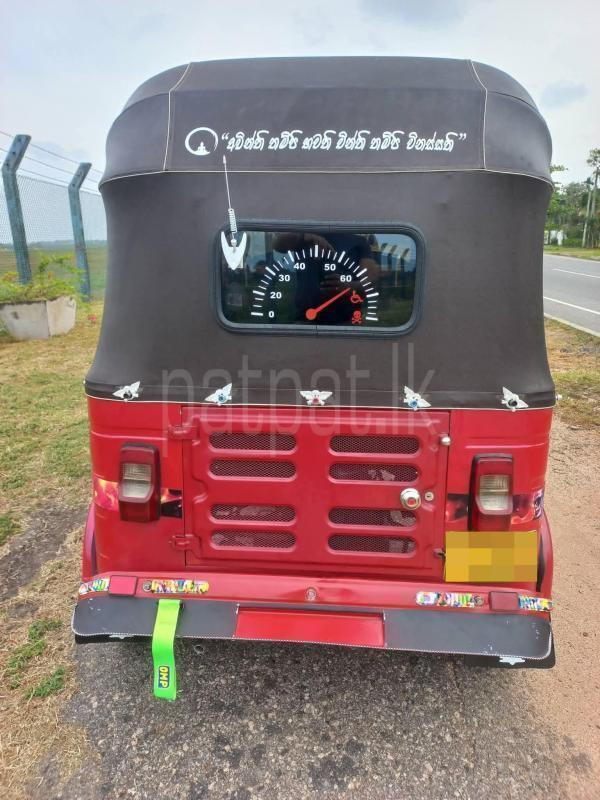 Bajaj Three Wheel 2014 - பயன்படுத்தப்பட்டது முச்சக்கர வண்டி sale in Sri Lanka - patpat.lk