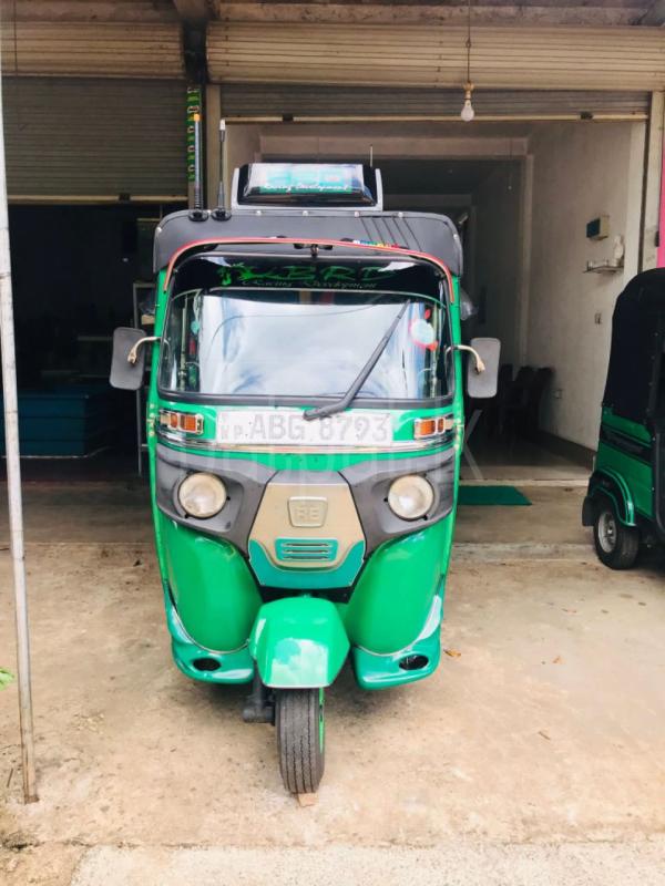 Bajaj Three Wheel 2016 - மறுசீரமைக்கப்பட்டது முச்சக்கர வண்டி sale in Sri Lanka - patpat.lk