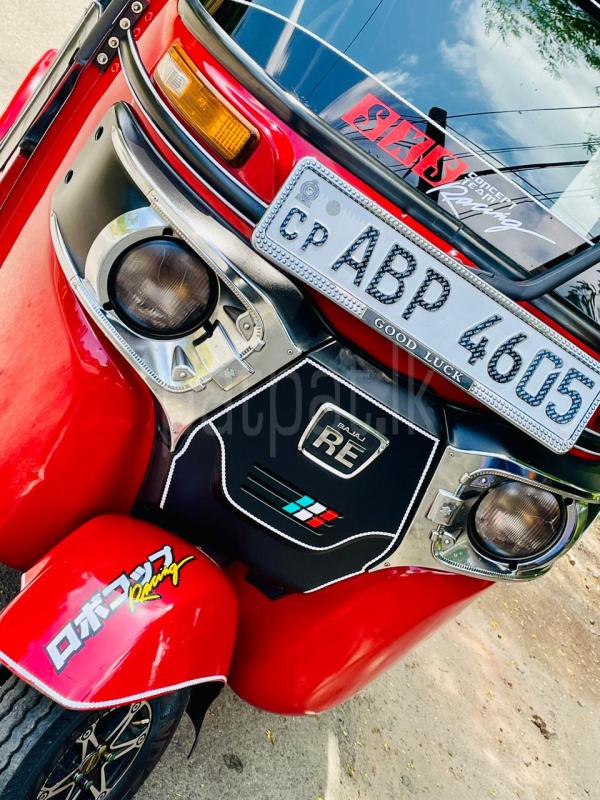 Bajaj Three Wheel 2017 - பயன்படுத்தப்பட்டது முச்சக்கர வண்டி sale in Sri Lanka - patpat.lk