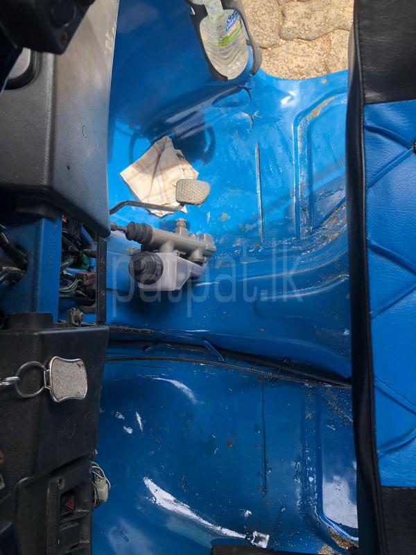 Bajaj Three Wheel 2015 - பயன்படுத்தப்பட்டது முச்சக்கர வண்டி sale in Sri Lanka - patpat.lk