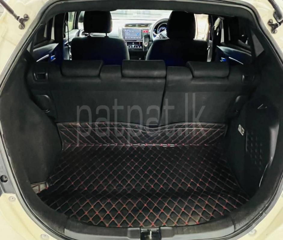 Advertisement image 6