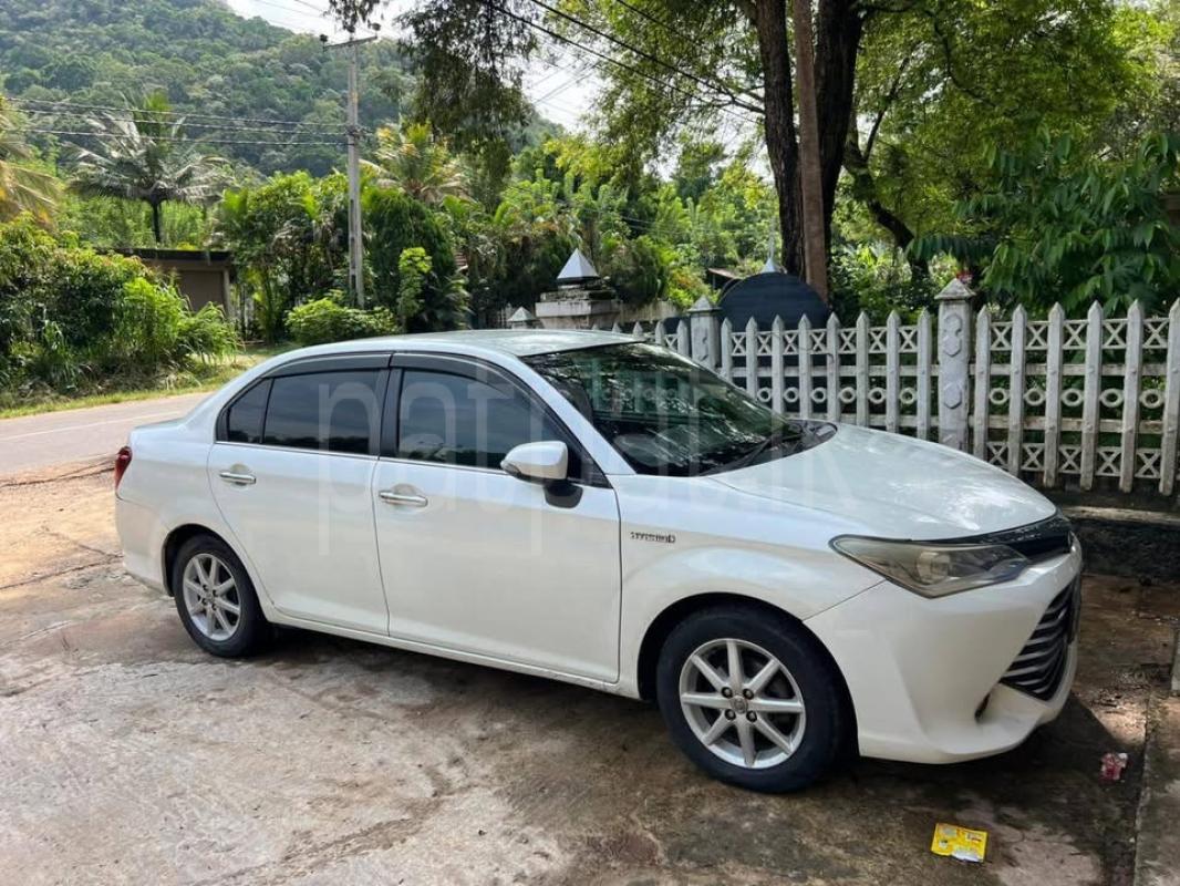 Toyota Axio 2015 - பயன்படுத்தப்பட்டது கார் sale in Sri Lanka - patpat.lk