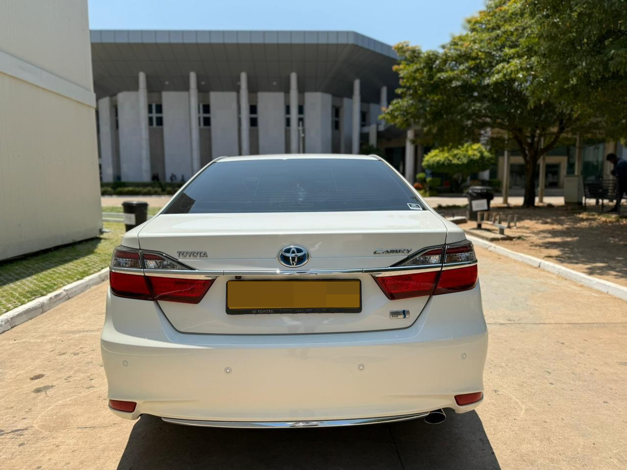 Toyota Camry 2016 - භාවිතා කරන ලද කාර් sale in Sri Lanka - patpat.lk