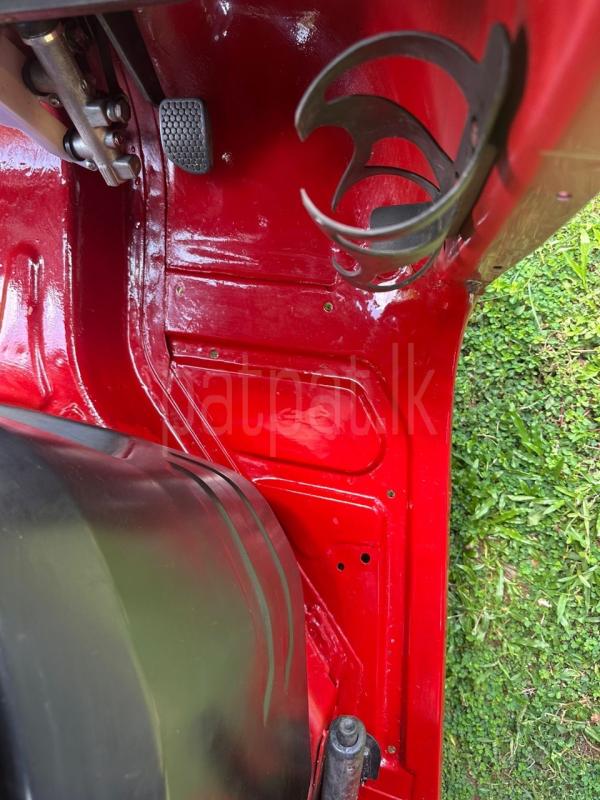 Advertisement image 6