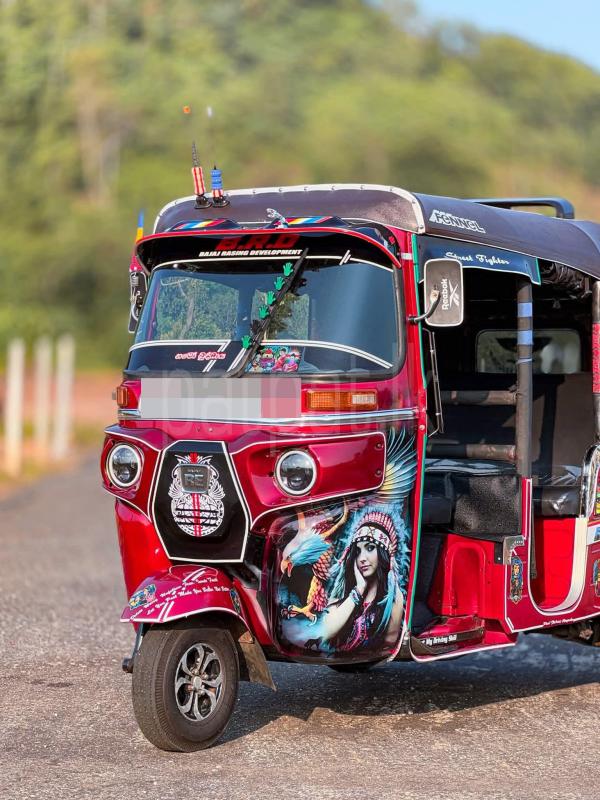 Bajaj Three Wheel 2015 - Used Three wheeler sale in Sri Lanka - patpat.lk