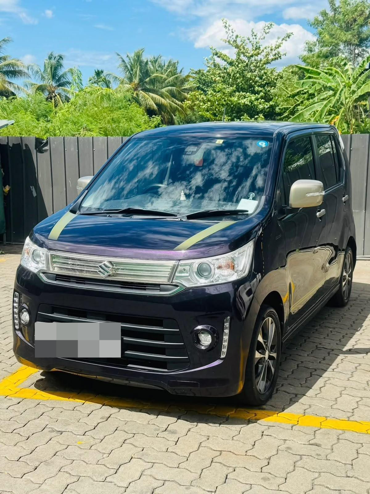 Suzuki Wagon R 2014 - பயன்படுத்தப்பட்டது கார் sale in Sri Lanka - patpat.lk