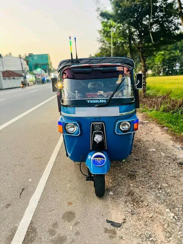 Bajaj Three Wheel 2011 - Used Three wheeler sale in Sri Lanka - patpat.lk