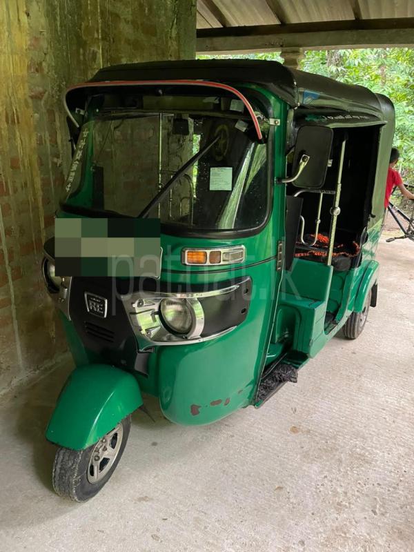 Bajaj Three Wheel 2015 - Used Three wheeler sale in Sri Lanka - patpat.lk