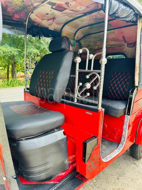 Advertisement image 6