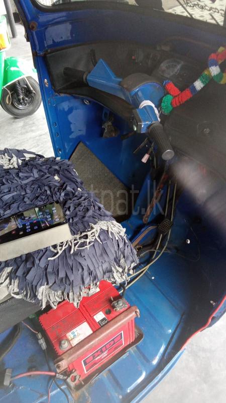 Piaggio Three Wheel 2009 - Used Three wheeler sale in Sri Lanka - patpat.lk
