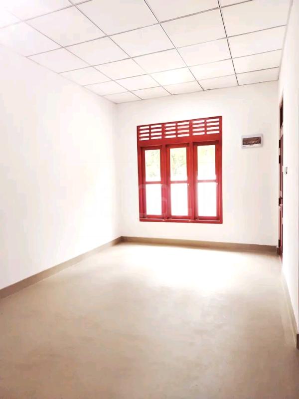 House for Sale in Naranwala ads-image-1