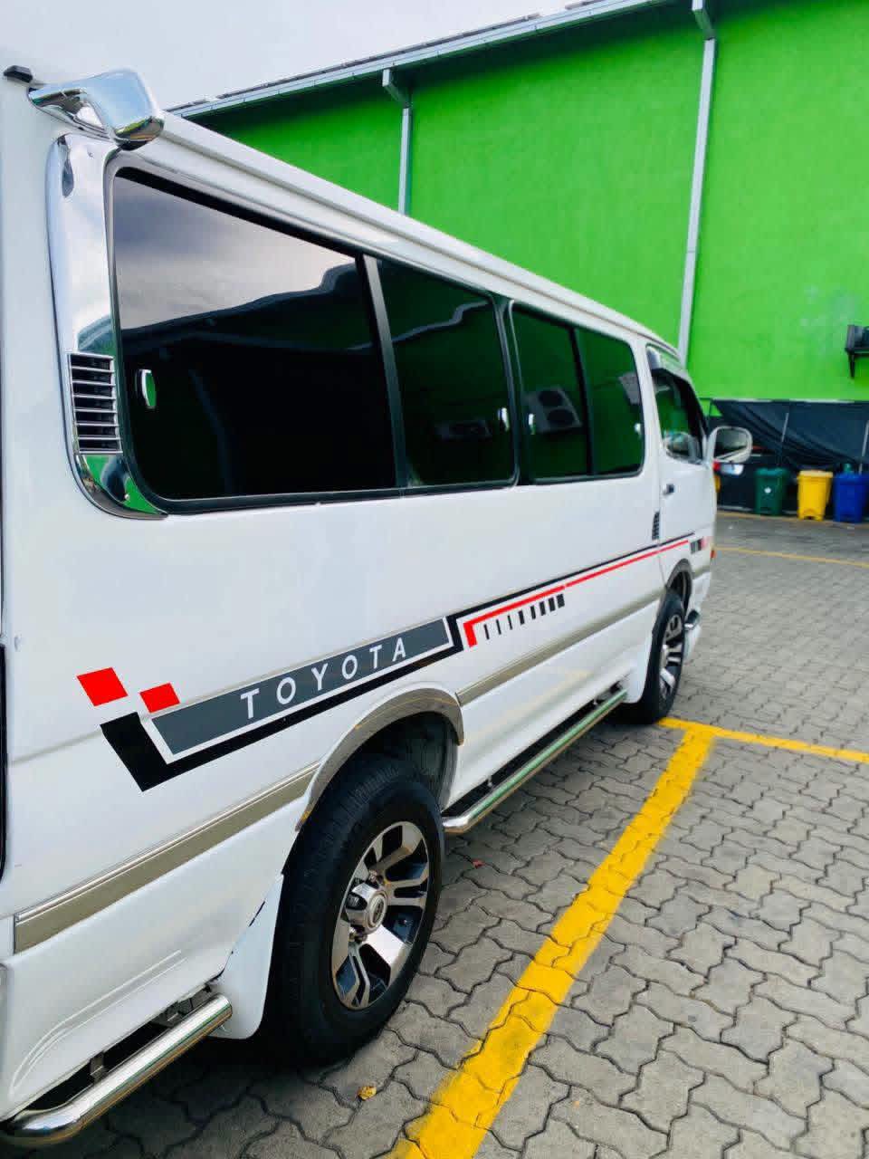 Toyota LH113 1997 - பயன்படுத்தப்பட்டது வேன் sale in Sri Lanka - patpat.lk