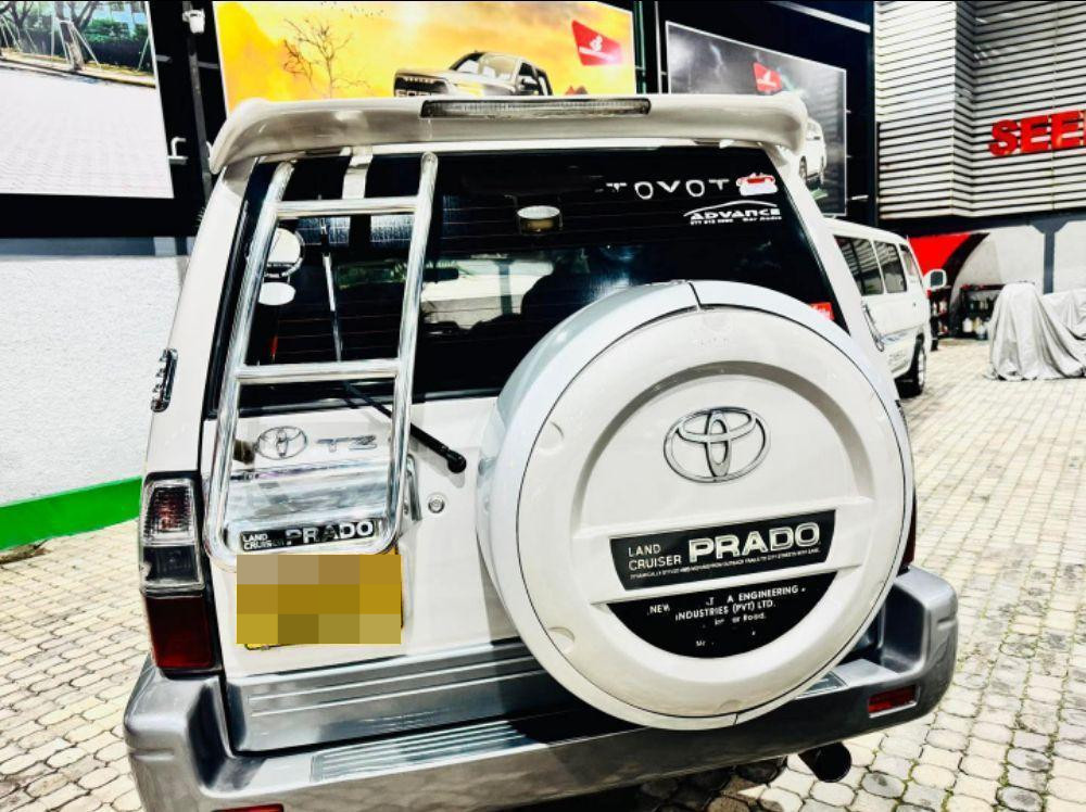 Toyota Land Cruiser Prado 1995 - Used SUV sale in Sri Lanka - patpat.lk