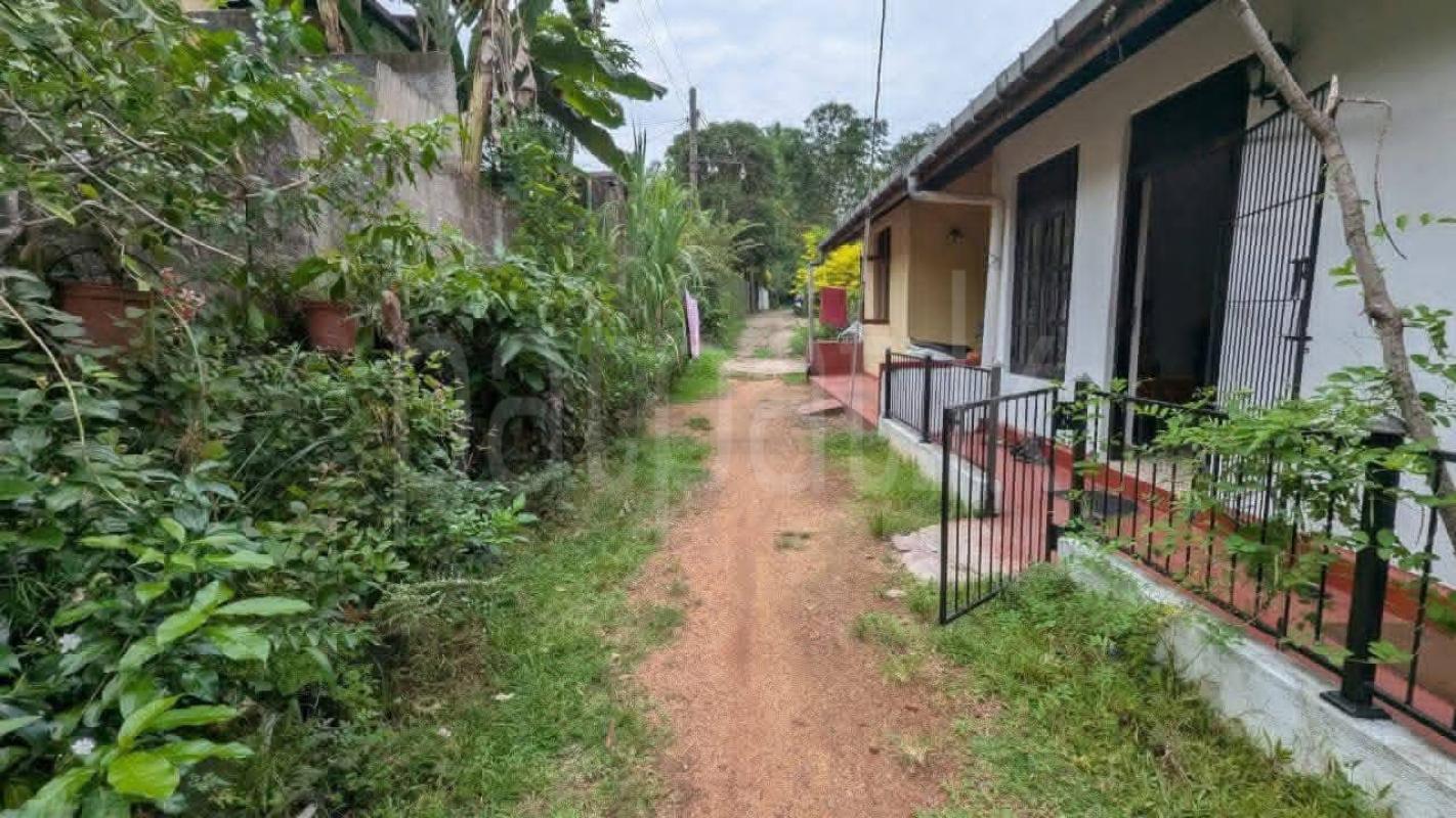House for Sale in Nittambuwa