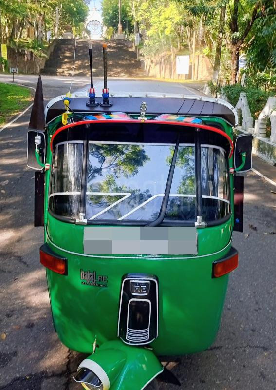 Bajaj Three Wheel 2004 - பயன்படுத்தப்பட்டது முச்சக்கர வண்டி sale in Sri Lanka - patpat.lk