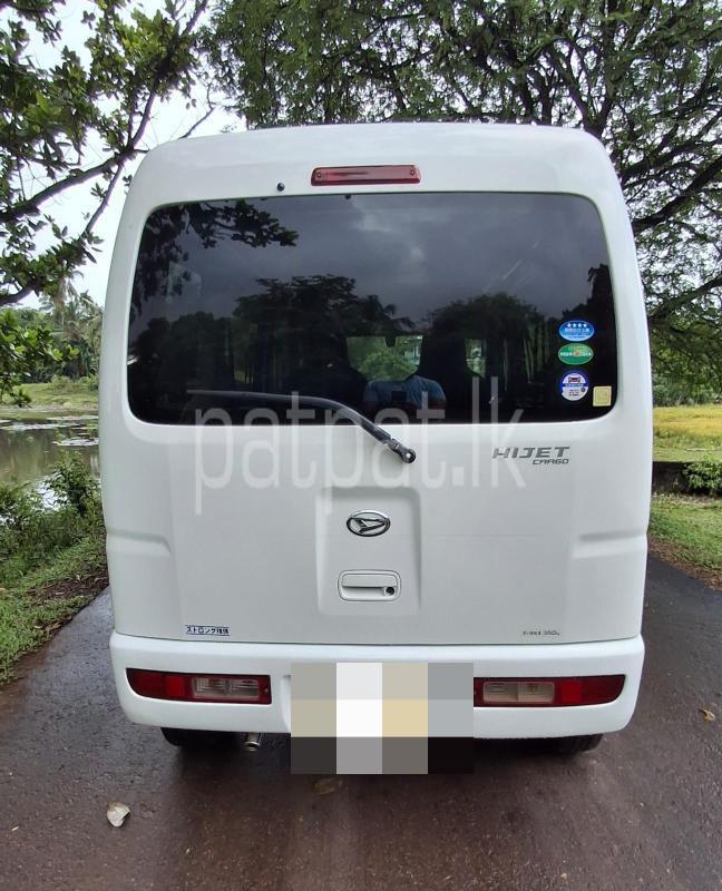 Advertisement image 6