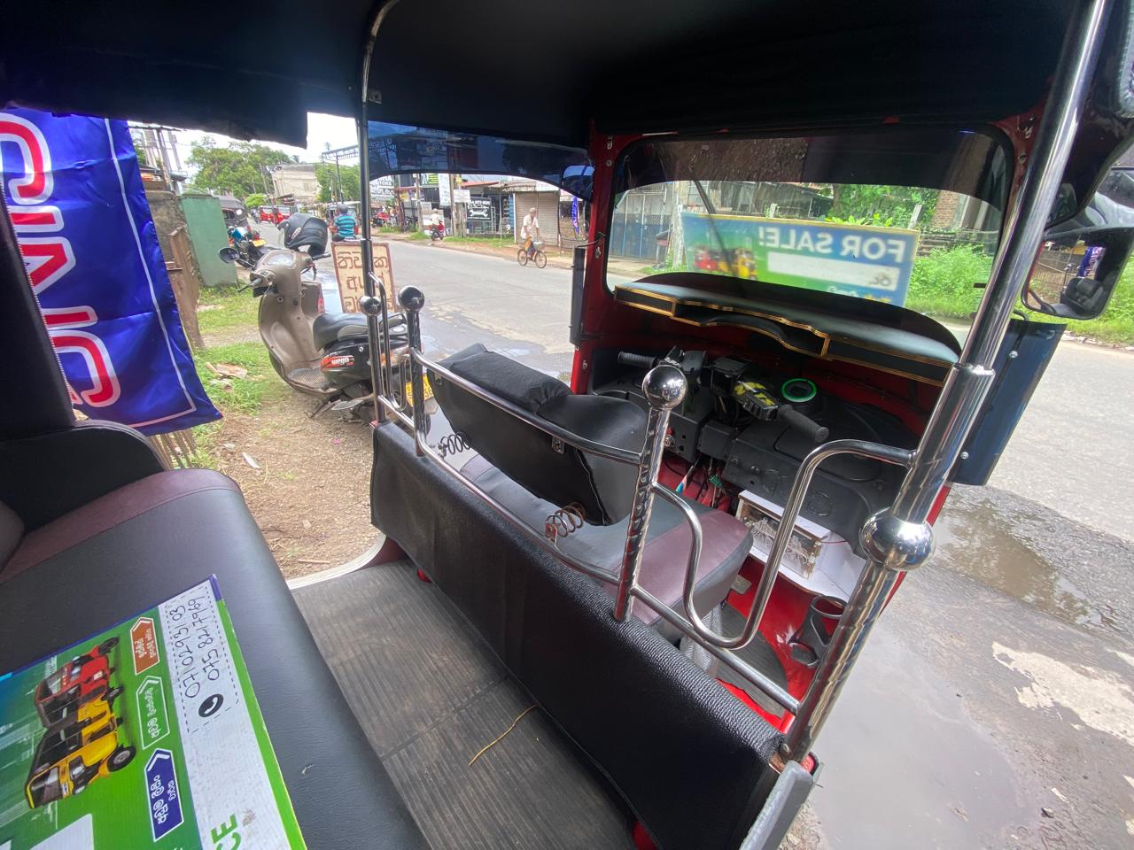 Bajaj 4 stroke 2012 - பயன்படுத்தப்பட்டது முச்சக்கர வண்டி sale in Sri Lanka - patpat.lk