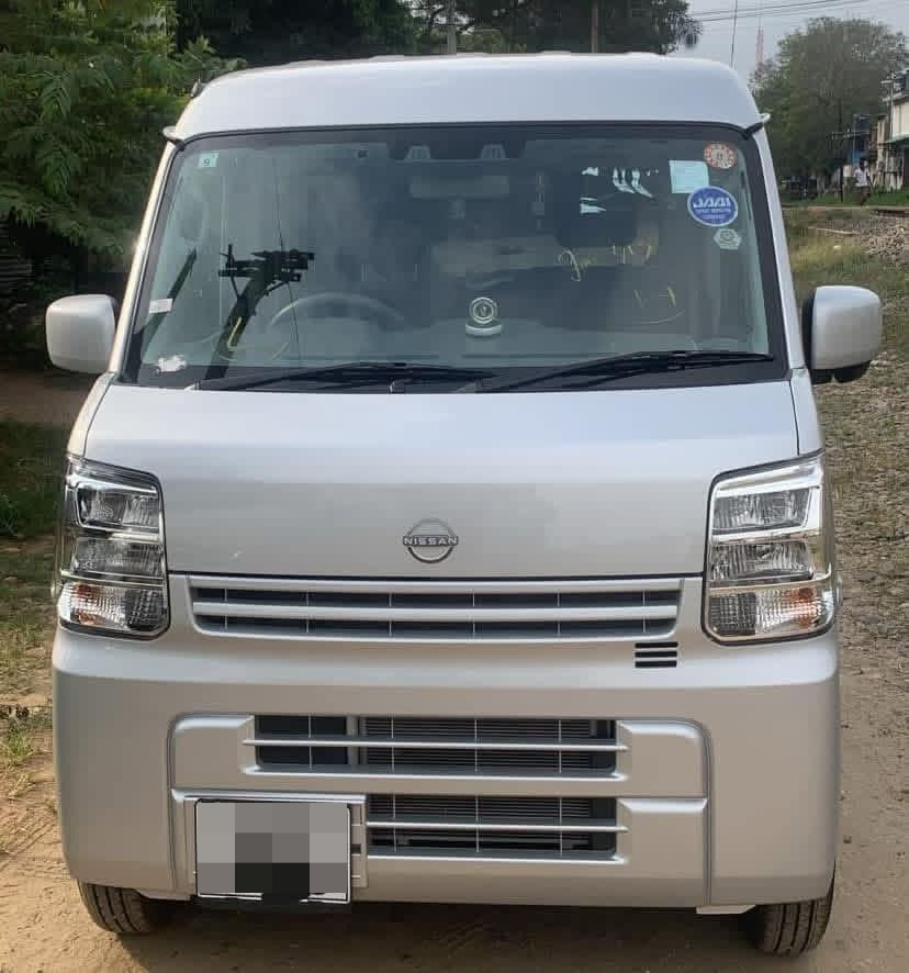 Nissan Clipper 2024 - பயன்படுத்தப்பட்டது வேன் sale in Sri Lanka - patpat.lk