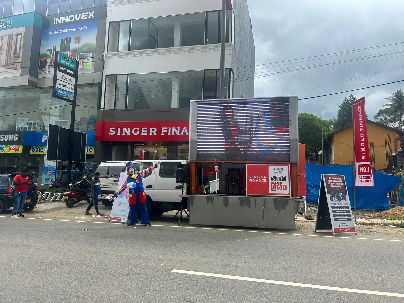 Toyota Dyna 2002 - பயன்படுத்தப்பட்டது டிரக் sale in Sri Lanka - patpat.lk