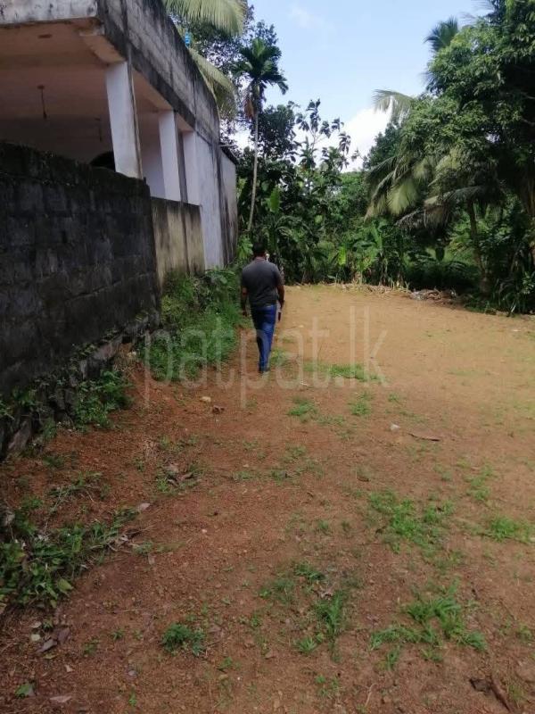 Land for Sale in Kadawatha ads-image-1