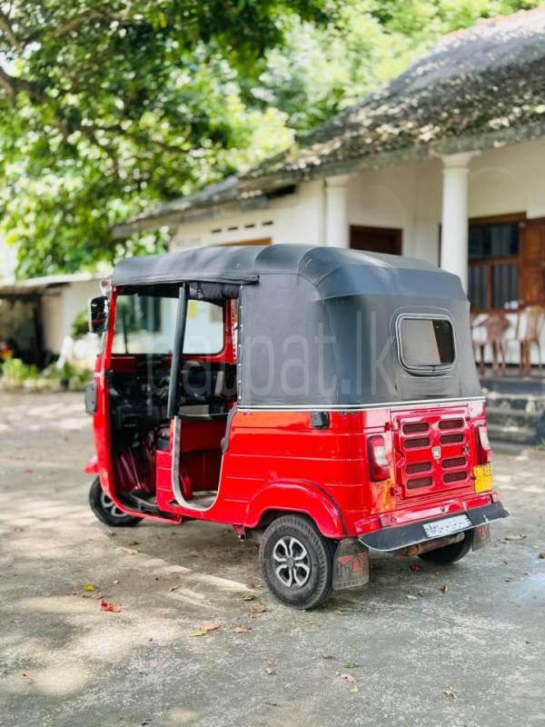 Bajaj 4 stroke 2018 - භාවිතා කරන ලද ත්‍රිරෝද රථය sale in Sri Lanka - patpat.lk