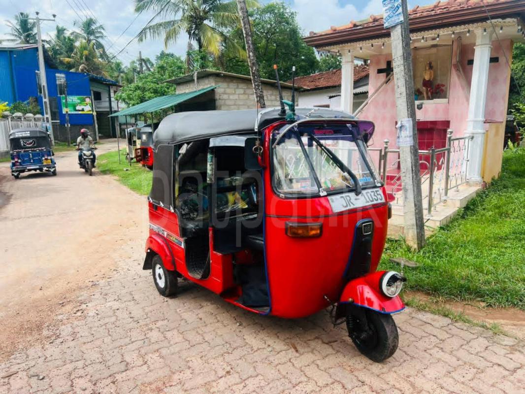 Bajaj Three Wheel 2004 - Used Three wheeler sale in Sri Lanka - patpat.lk