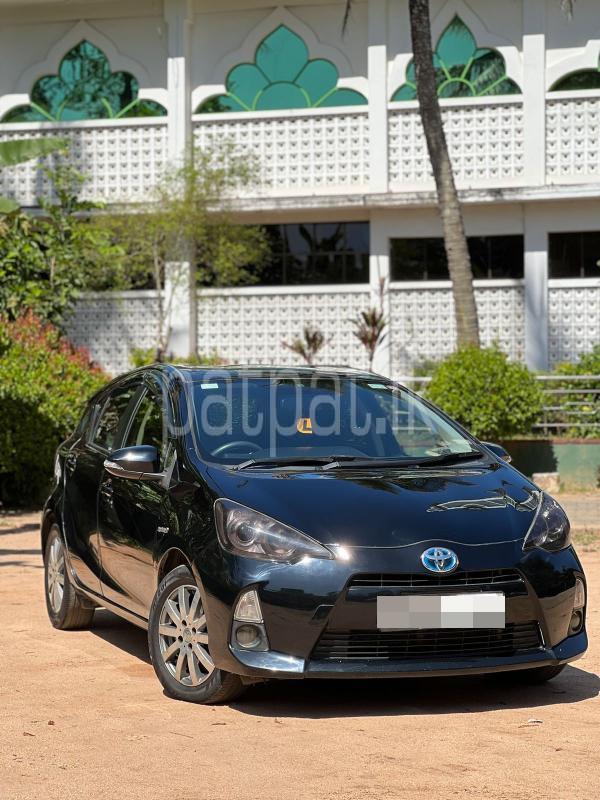 Toyota Aqua 2012 - Used Car sale in Sri Lanka - patpat.lk