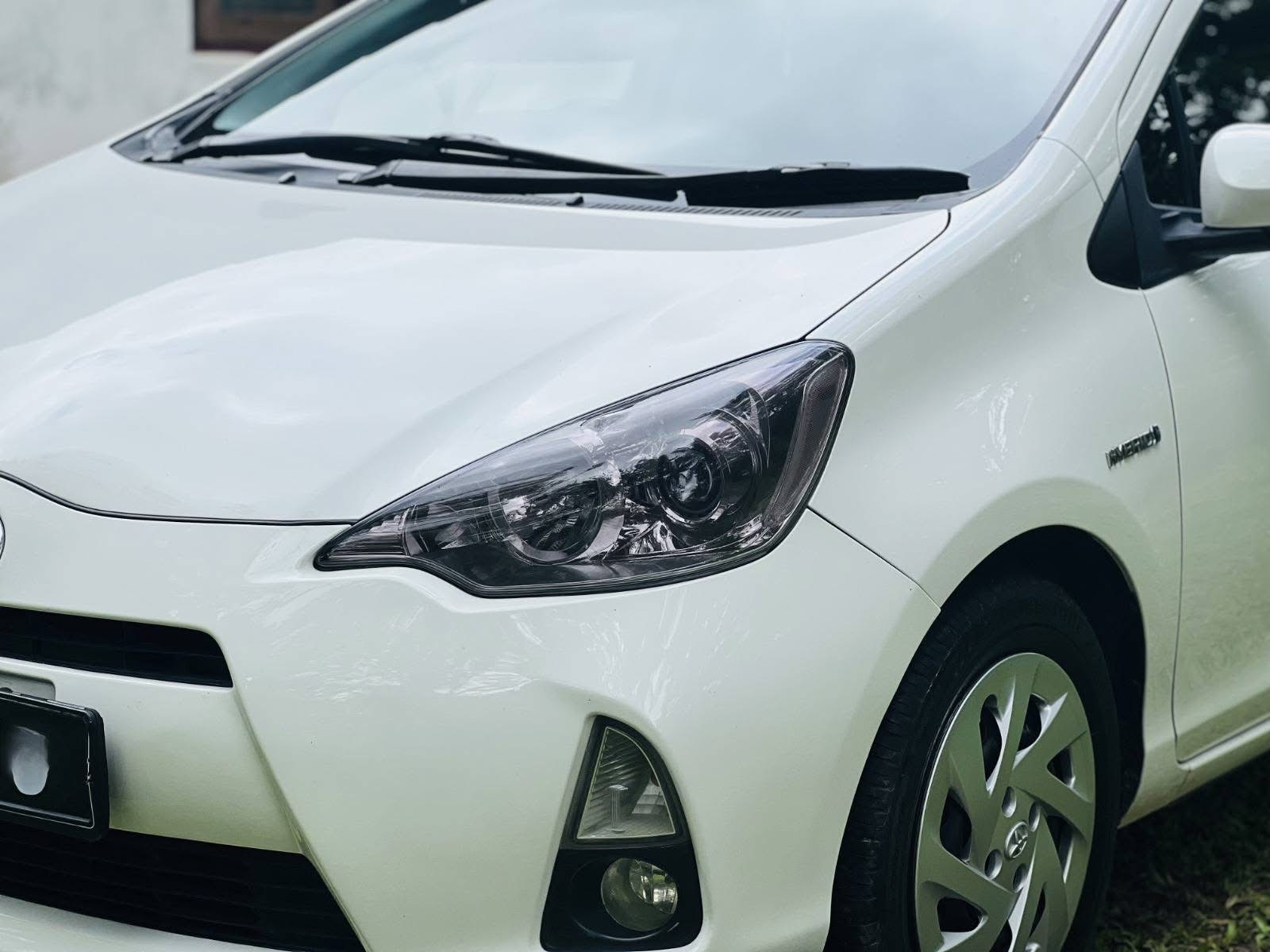 Toyota Aqua 2013 - மறுசீரமைக்கப்பட்டது கார் sale in Sri Lanka - patpat.lk