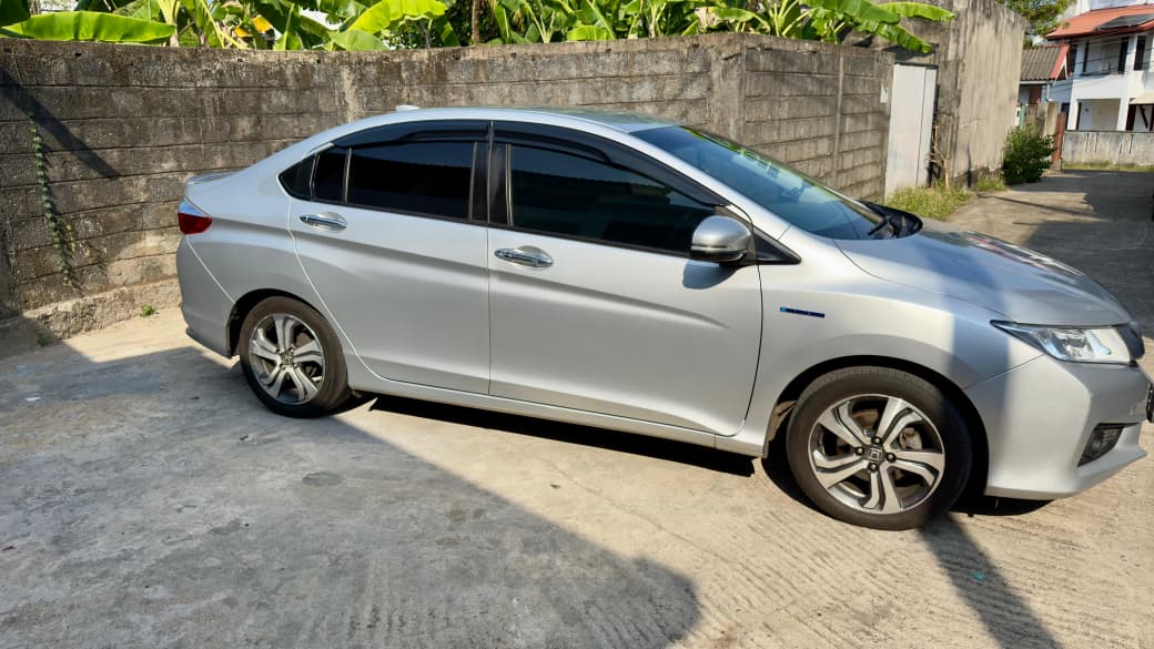 Honda Grace 2016 - Used Car sale in Sri Lanka - patpat.lk