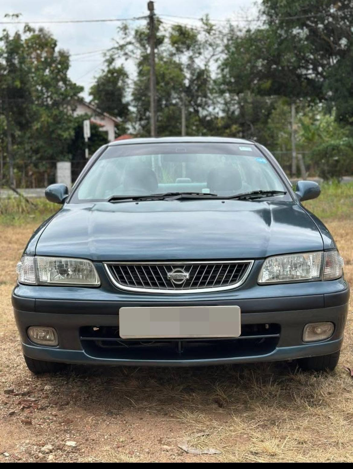 Nissan Sunny 2001 - பயன்படுத்தப்பட்டது கார் sale in Sri Lanka - patpat.lk