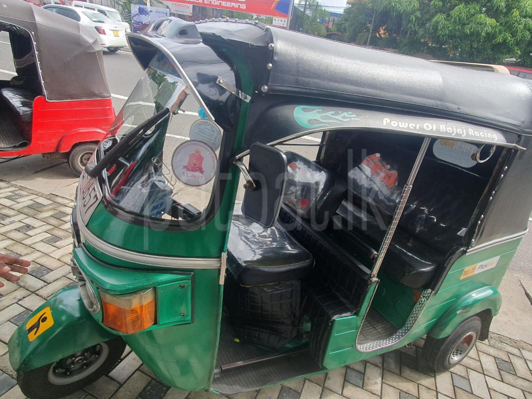 Bajaj Three Wheel 2011 - பயன்படுத்தப்பட்டது முச்சக்கர வண்டி sale in Sri Lanka - patpat.lk