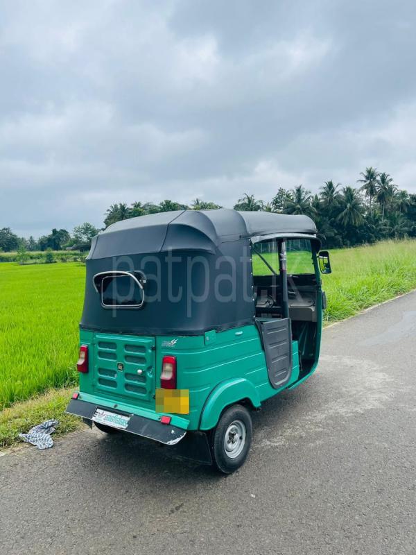 Bajaj Three Wheel 2015 - Used Three wheeler sale in Sri Lanka - patpat.lk