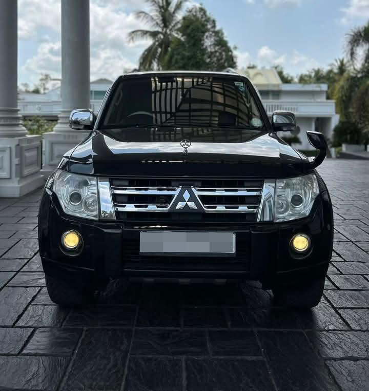 Mitsubishi Montero 2007 ads-image-1